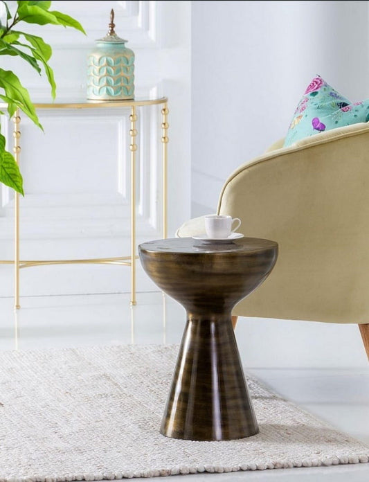 Table d'appoint Luna en laiton antique, fabriquée à la main