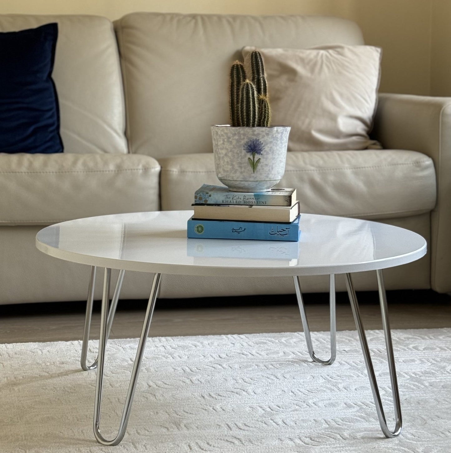 Table basse ronde Brockton en bois composite, blanc/chrome 