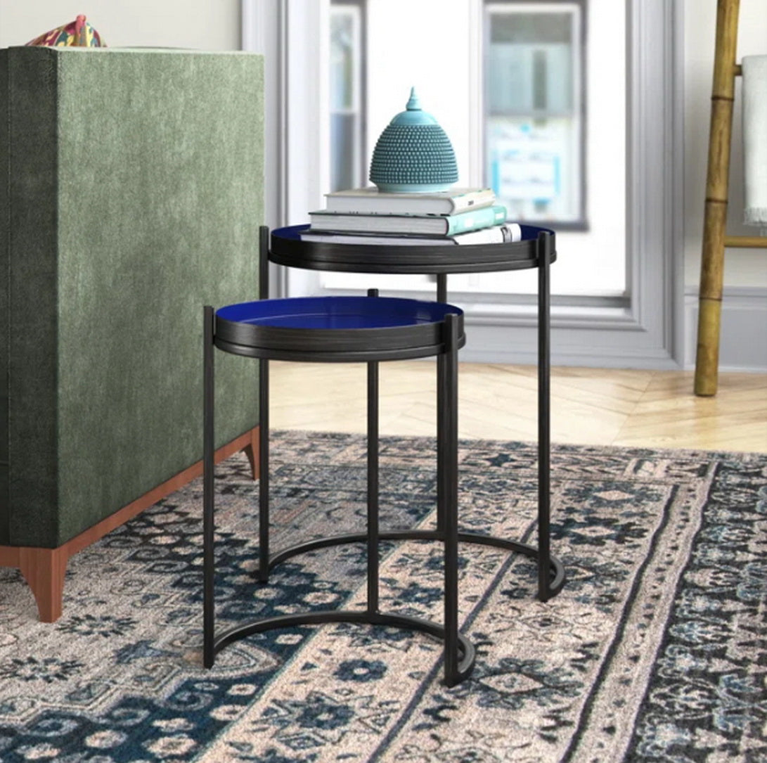 Ensemble de 2 tables gigognes Hannah avec plateau rond en métal, gris/bleu