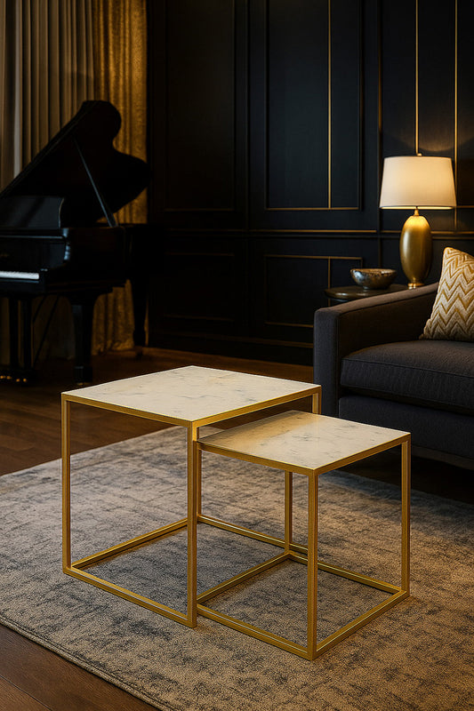 Ensemble de 2 tables gigognes Marche Marble blanches avec pieds en métal doré 