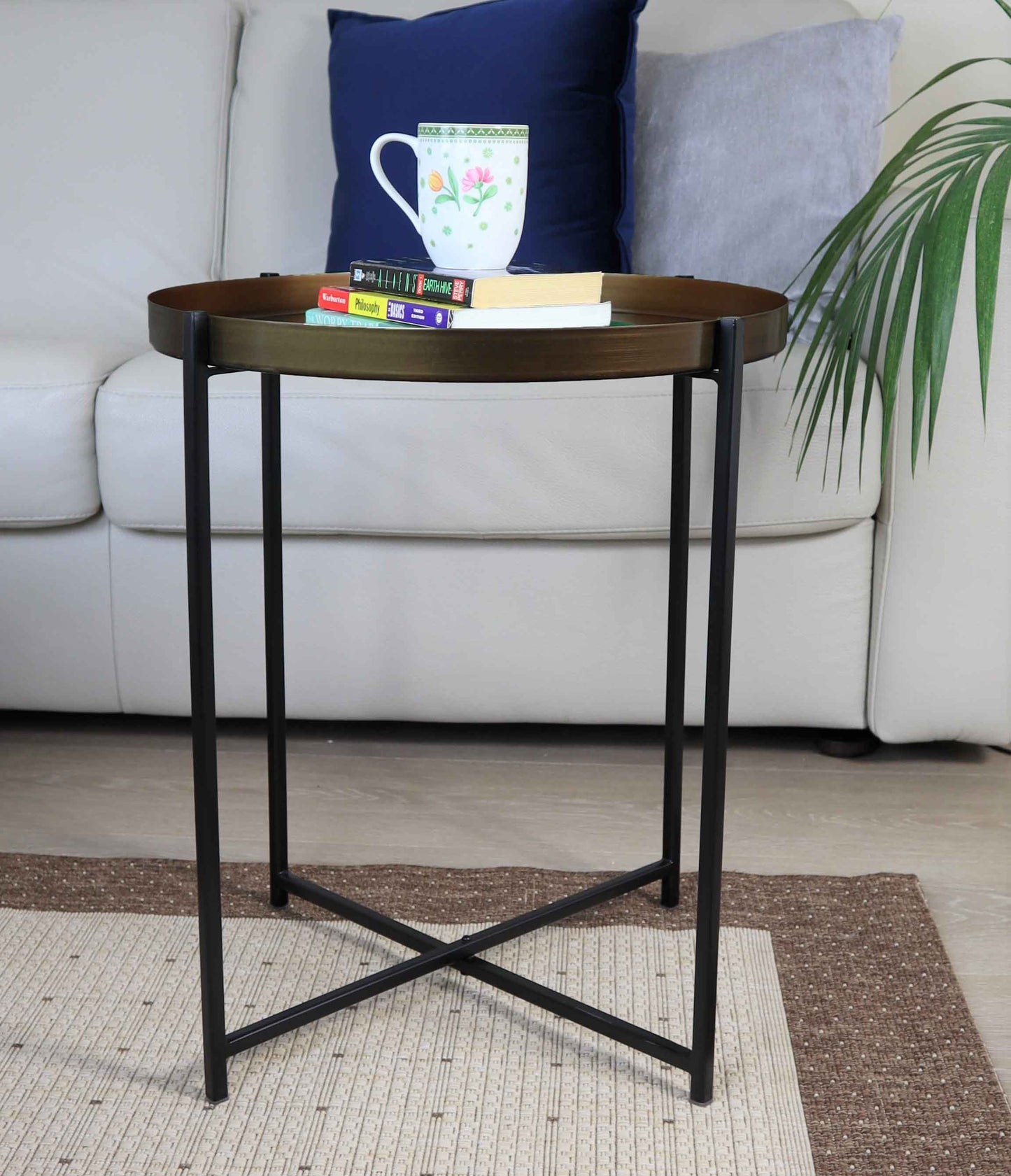 Table d'appoint ronde pliable en métal Cassia, bronze