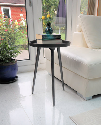 Table d'appoint en métal Maxine Tripods, argent antique