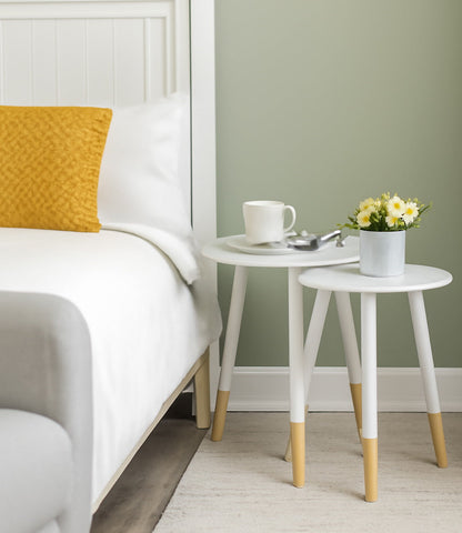 Ensemble de 2 tables gigognes rondes Dina, tables d'appoint, tables basses, blanches