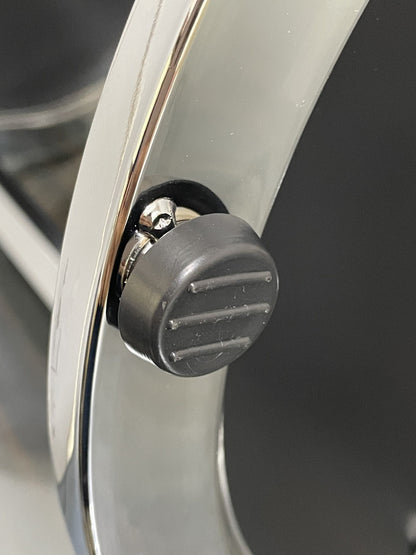 Ensemble de 2 tables Terni, plateaux en bois noir brillant et piètement en verre 