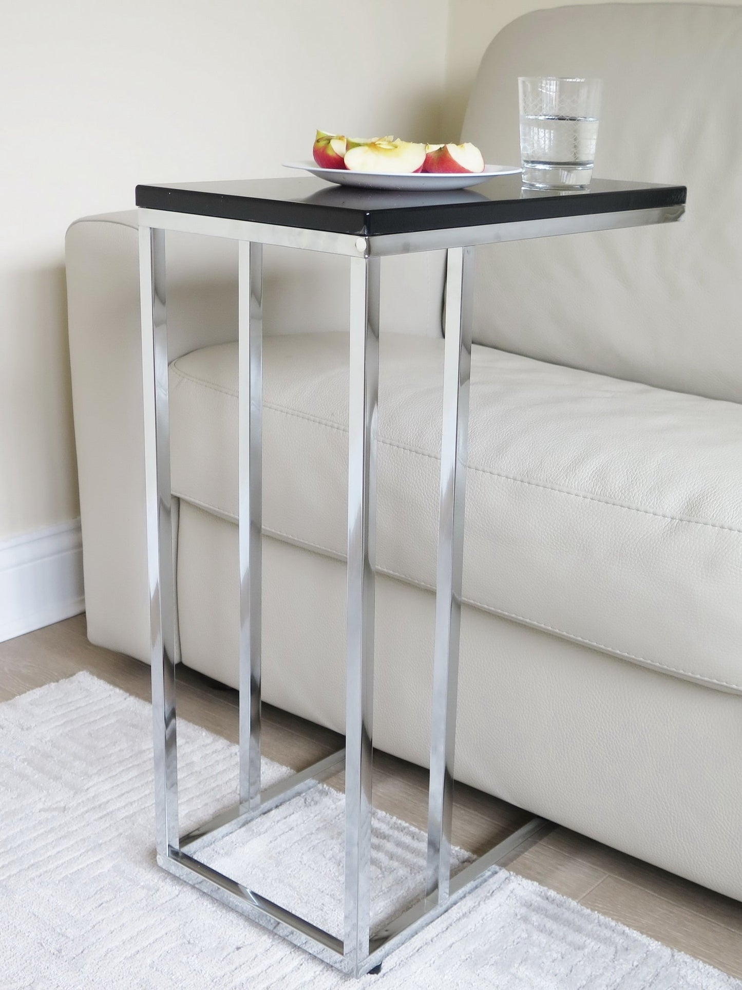 Table d'appoint Bellini en forme de C - Noire 