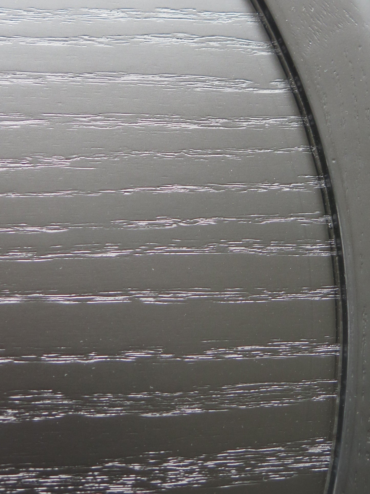 Table d'appoint ronde Louisa - Placage chêne finition noire 