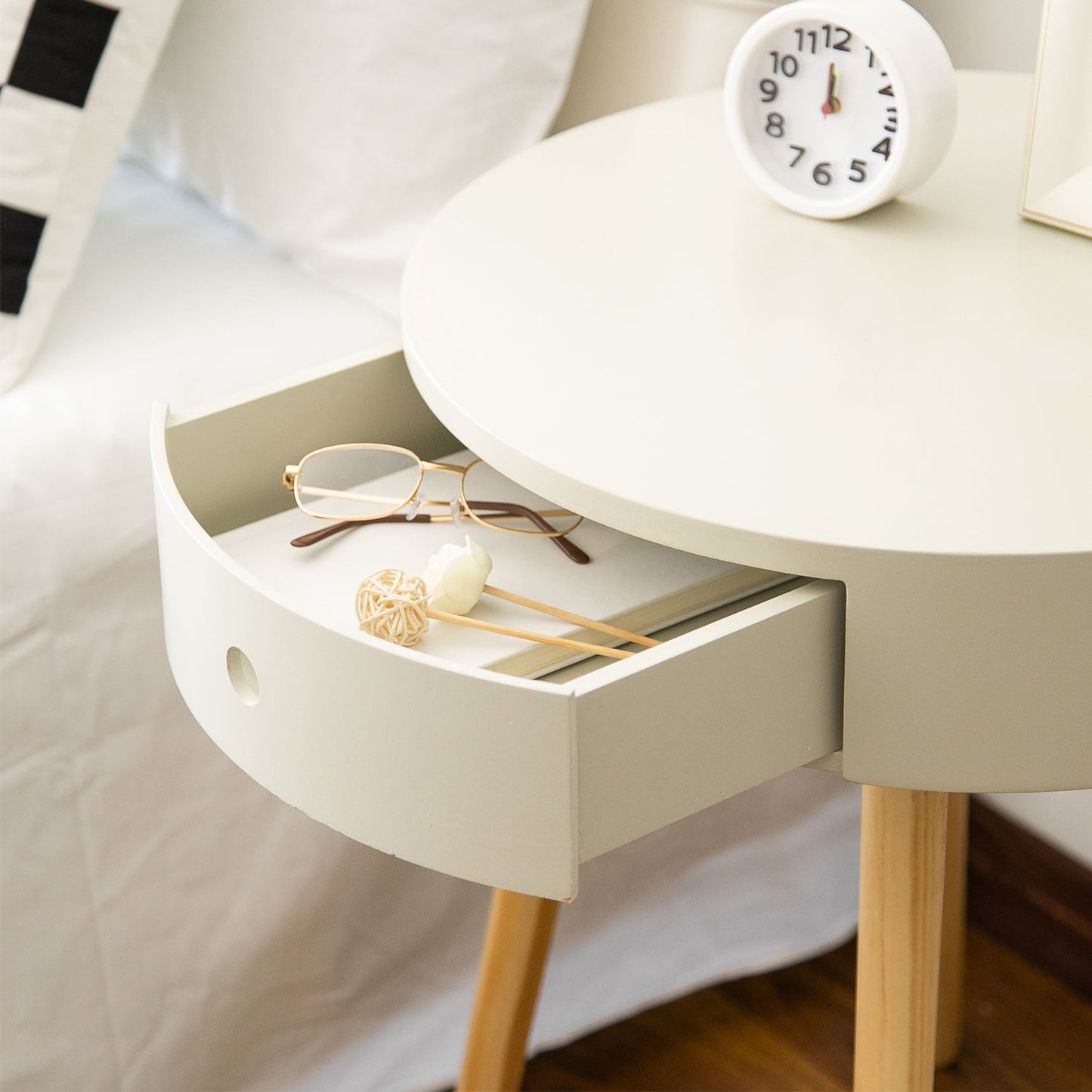 Table de chevet/lampe ronde Mona avec un tiroir (Gris, 45 cm de diamètre x 57,5 ​​cm de hauteur) 