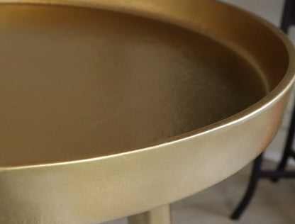 Table d'appoint en métal Maxine Tripods, dorée