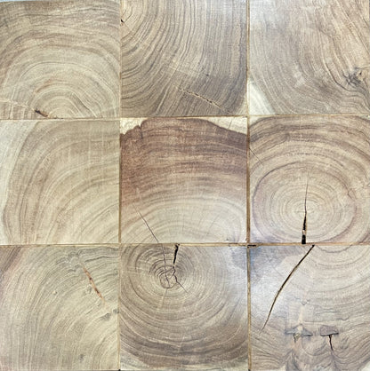 Table d'appoint carrée Drys en bois d'acacia massif (naturel/noir)